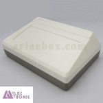 باکس پلاستیکی تجهیزات الکترونیکی شیبدار رومیزی ABD168-A12 با ابعاد 70×145×200 میلی متر